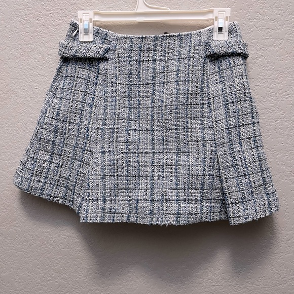 Maje Jolinete Skirt
Size 36 Tweed Skirt Y2K old money maximalism - Picture 8 of 8